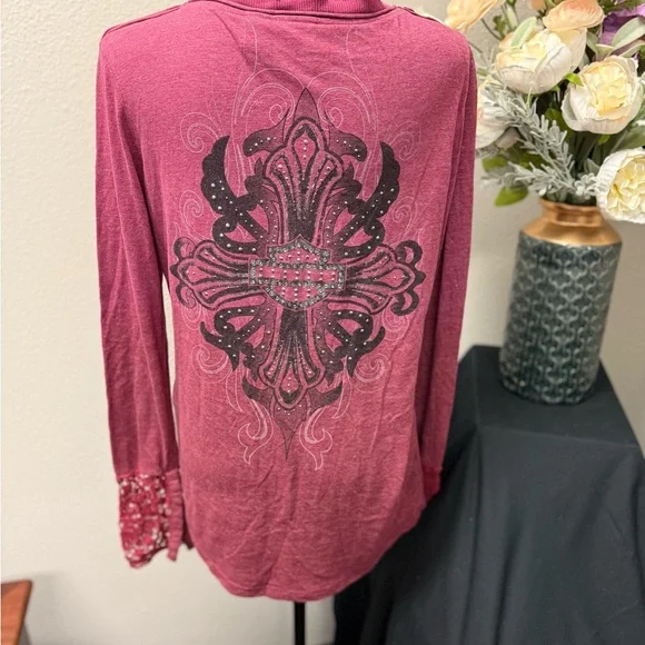 Harley Davidson Women's Burgundy Long Sleeve Top with Butterfly Design. XL - Picture 7 of 11